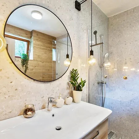 Zazi Apartment *